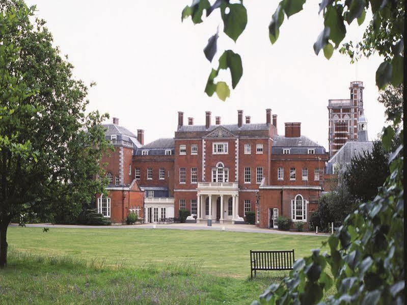Hotel Theobalds Estate Waltham Cross Exterior foto